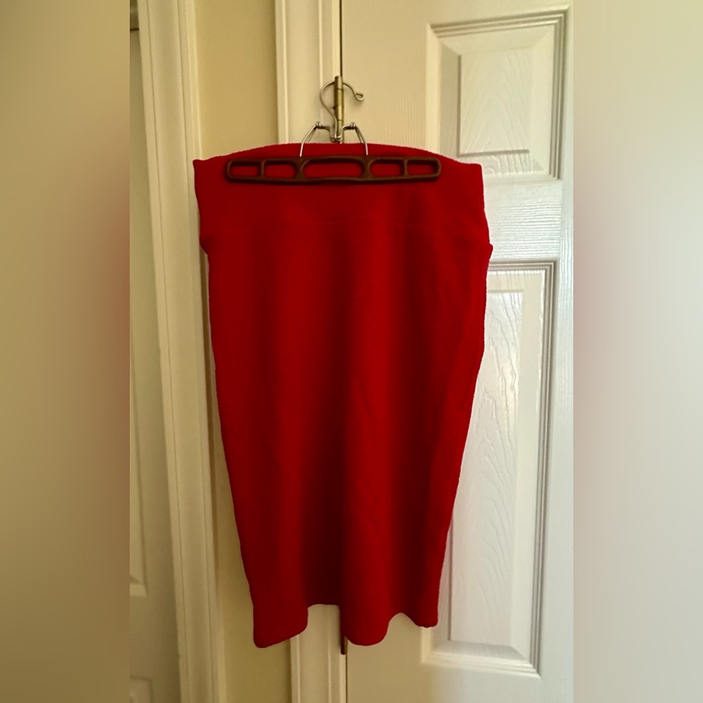 LuLaRoe Bold Red Pencil Skirt - Picture 2 of 3